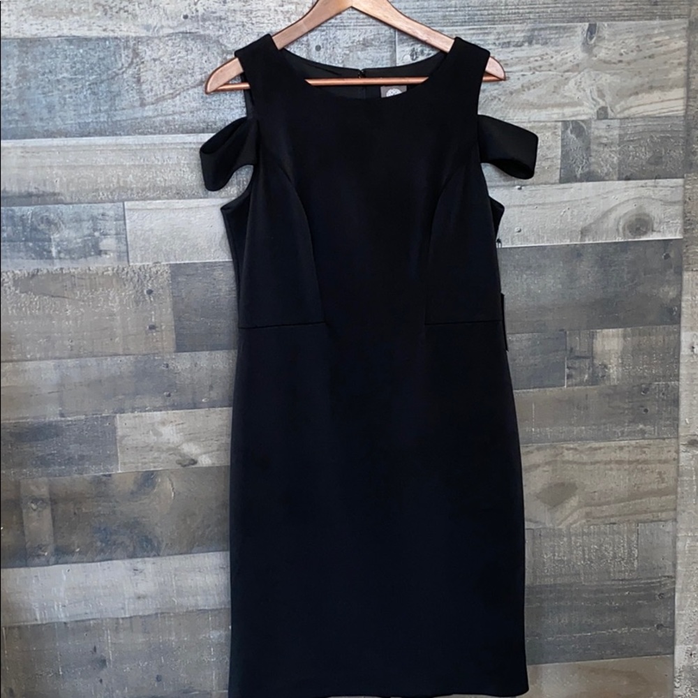 New Stunning Vince Camuto Dress